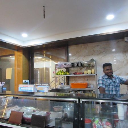 Hotel Udupi Regency Hassan Exterior foto